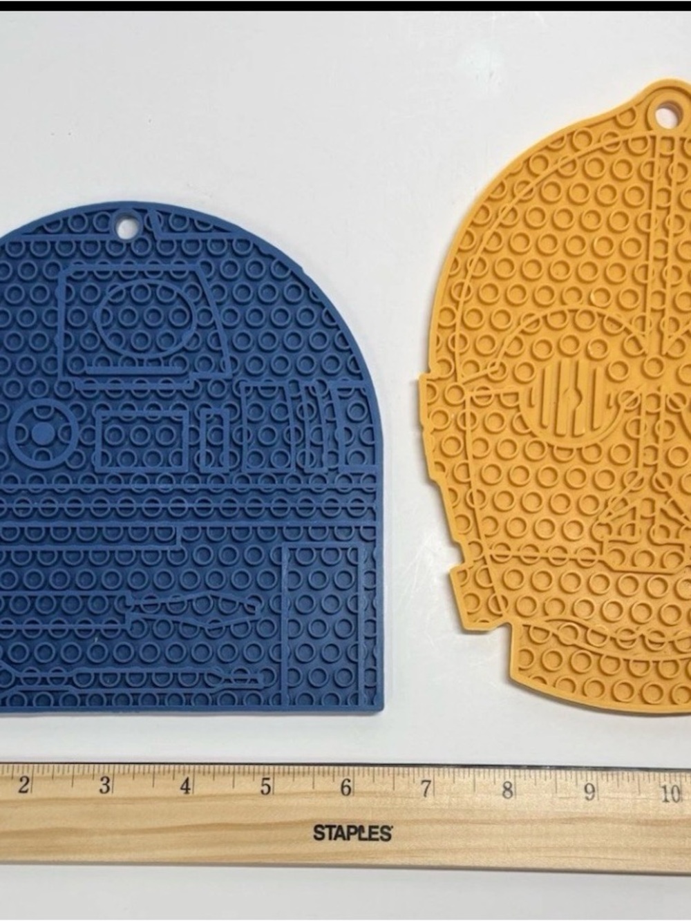 Star Wars 2 silicone trivets Hot Pads C-3PO R2-D2 *read*